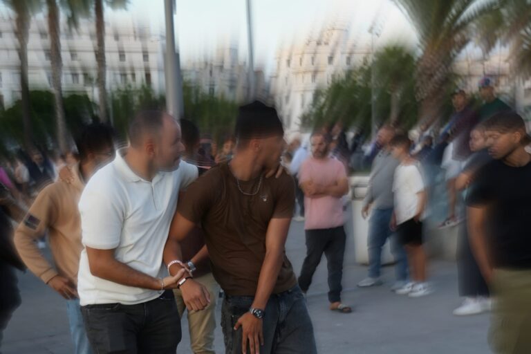 حين يختفي الطبيب ويظهر الشرطي… هكذا تُعالج الحكومة أوجاع الصحة بالمنع بدل الإصلاح