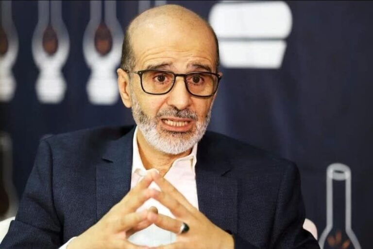 الأزمي يفكّك تفويض الصفقات… حين يصبح القانون شاهداً على الفوضى