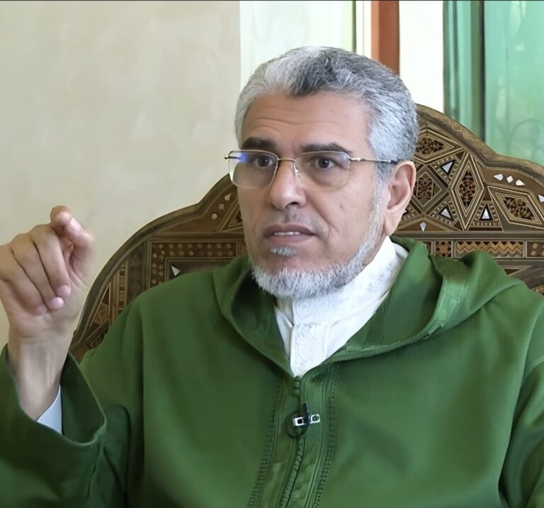 الإفطار العلني في رمضان… الرميد يدخل على خط الفصل 222: حرية فردية أم استفزاز لمشاعر المجتمع؟