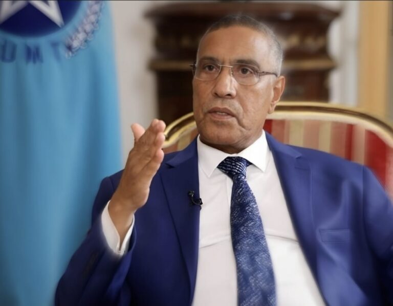 الزعيم المخارق يكتشف البذخ بعد فوات الأوان… فأين كان حين كانت الملايير تُهدر؟