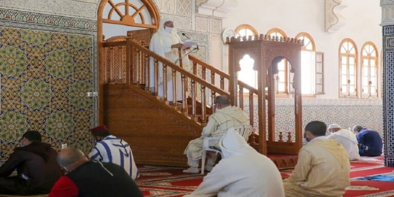 خطب الجمعة في عهد التوفيق: منابر بلا روح في زمن الغليان الشعبي