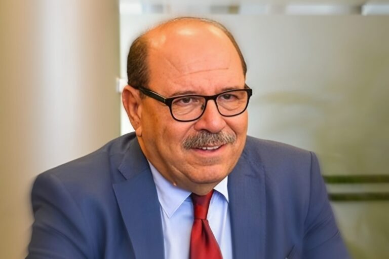 من يُنقذ الجالية؟ بوصوف في مرمى الأسئلة والانتظارات