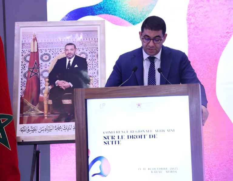 بنسعيد أمام لوحة العدالة الثقافية… ألوانٌ زاهية وأسئلة معلّقة