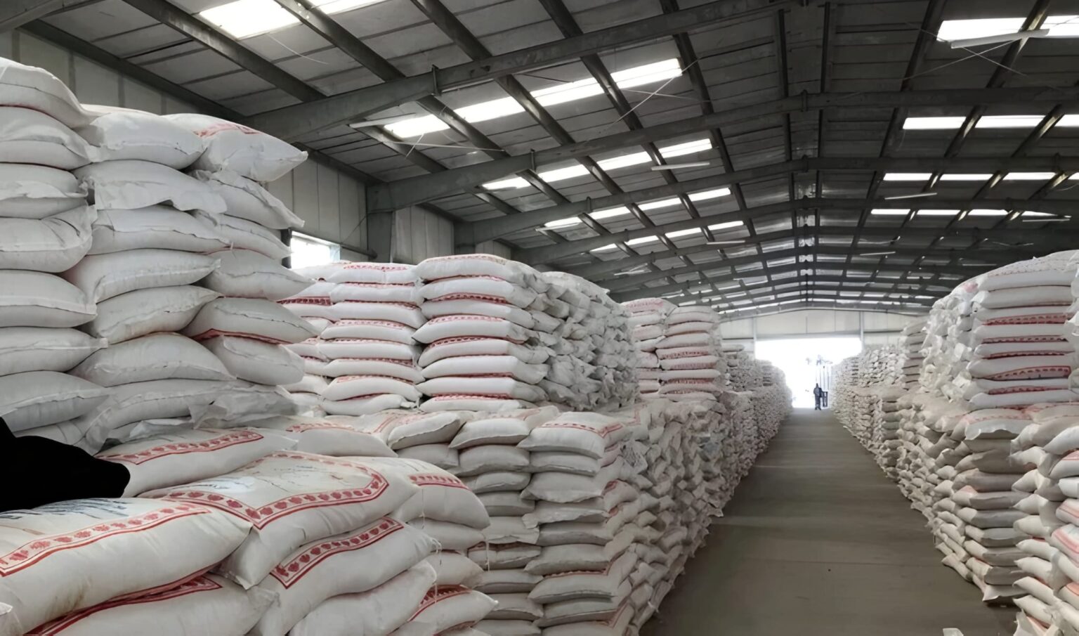 الدقيق تحت المجهر… والتحقيقات تعجن الأسرار بالدلائل