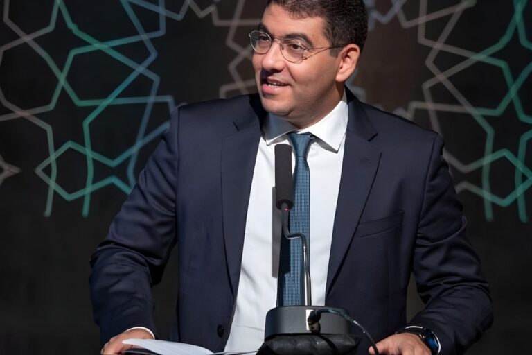 من وادي المخازن إلى “31 أكتوبر”… بنسعيد يكتب التاريخ بنَفَسٍ ملكي وبلسانٍ حزبي