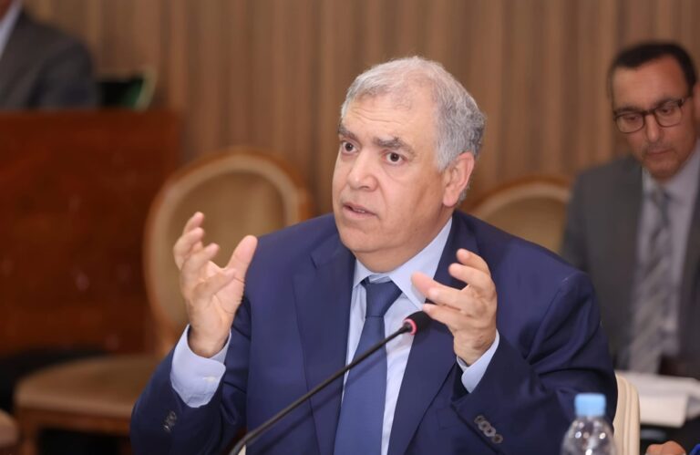 لفتيت: “دعم الشباب ليس ريعا”… ولكن بشروط بنكية!