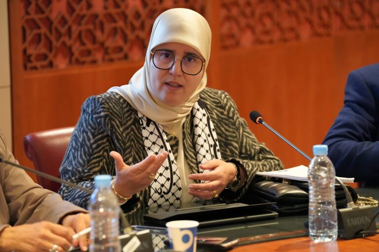 “خيرُنا ما يديهِ غيرُنا”… المداخلة التي كشفت أعماق الأزمة السياسية بين البرلمان ووزير العدل عبد اللطيف وهبي