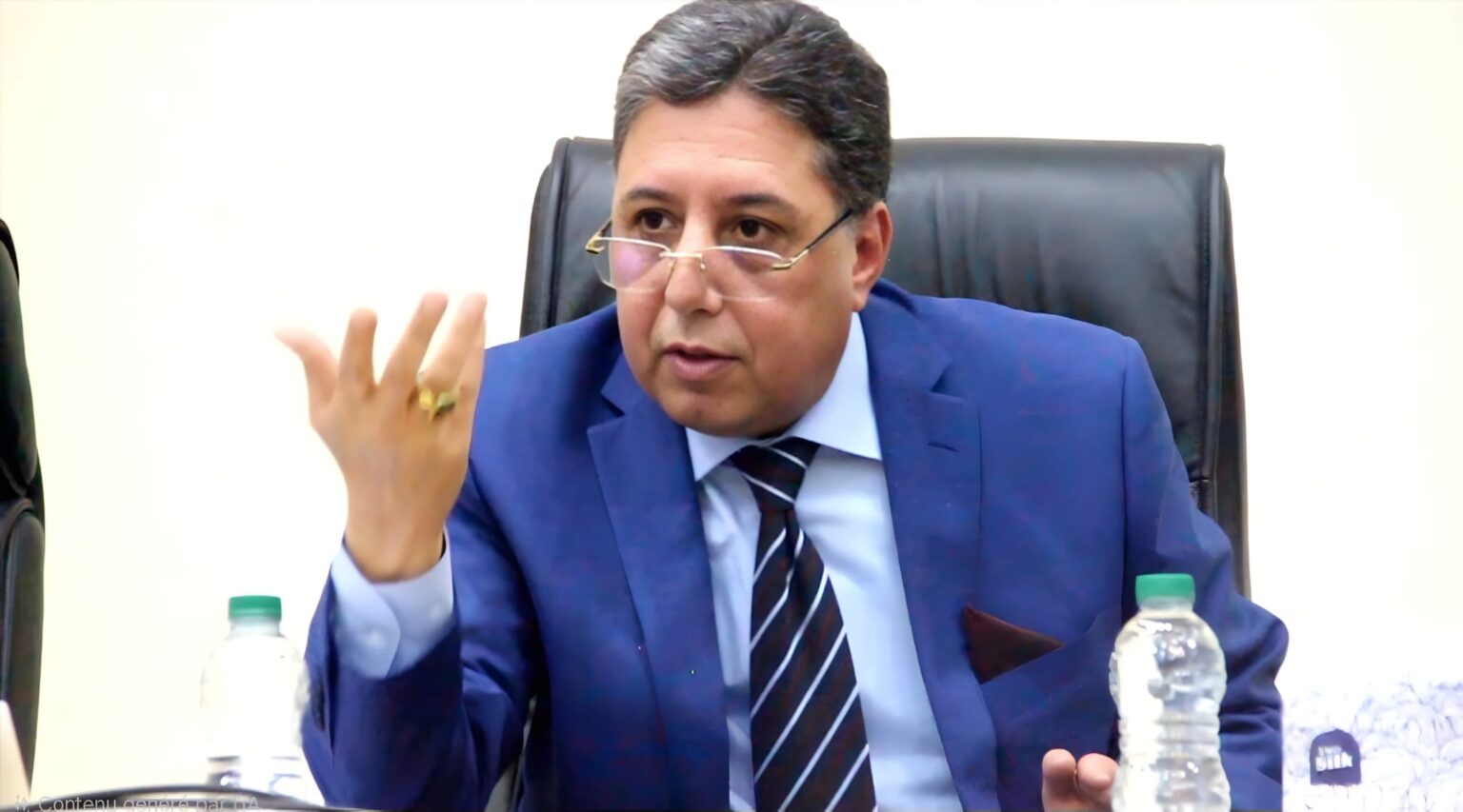 بوعيدة من داخل لجنة الداخلية… نحن نُشرّع في زمن صارت فيه السياسة حرفة من لا حرفة له