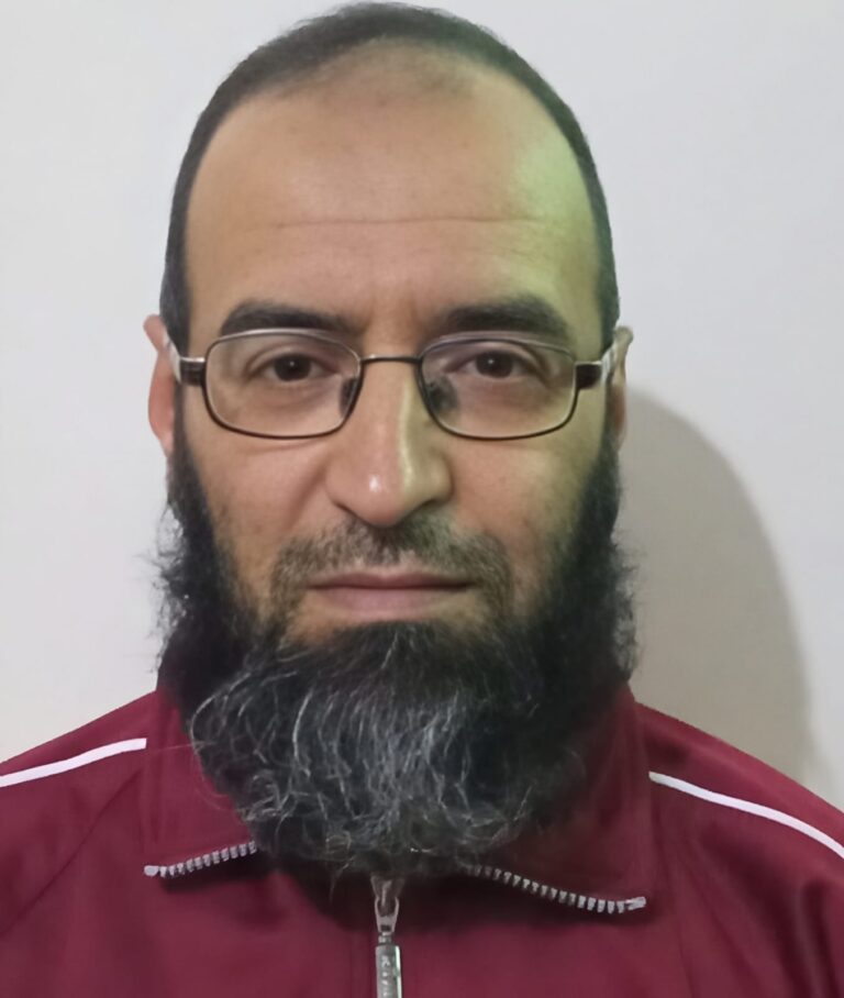 خرجتُ بإجازتين و12 سنة سجناً… شهادة عن “صدمة الحرية” وتحديات الاندماج