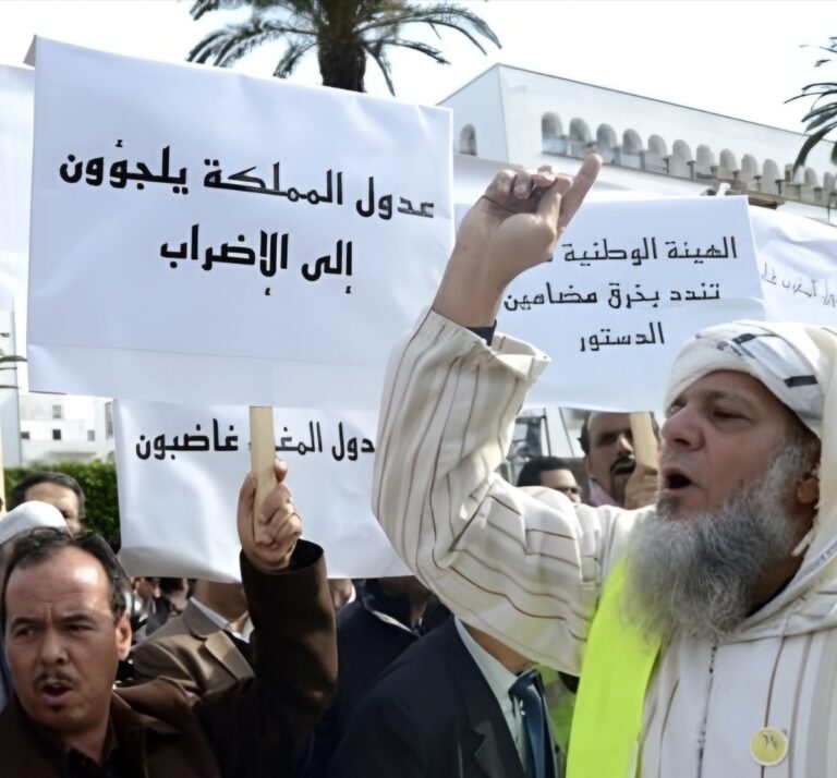 وهبي في مواجهة العدول.. هل يتحول “الطلاق المهني” إلى شلل يدفع ثمنه المغاربة؟